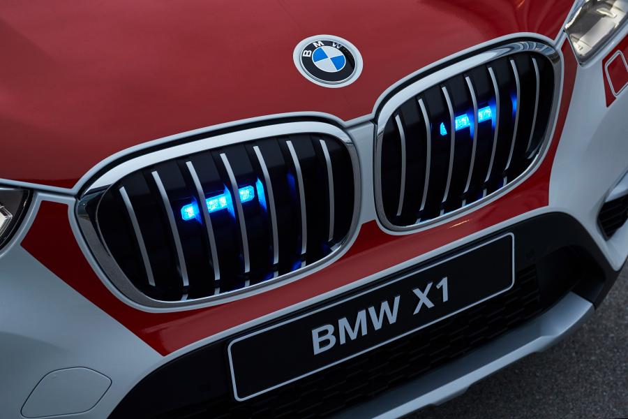 Детали экстерьера BMW X1 xDrive18d Feuerwehr KdoW (F48) 2019 года  (фото 14 из 14)